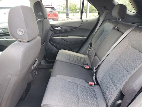 Used 2024 Chevrolet Equinox LT image 11