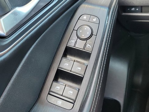 Used 2021 Nissan Rogue SV w/ Premium Package image 13