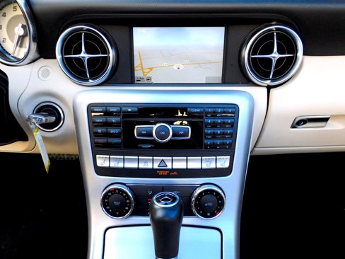 Used 2013 Mercedes-Benz SLK 250 image 11