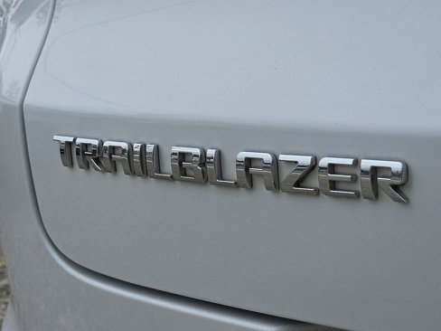 Used 2021 Chevrolet TrailBlazer LT w/ Convenience Package image 35