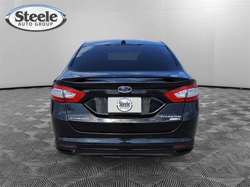 Used 2015 Ford Fusion Titanium image 4