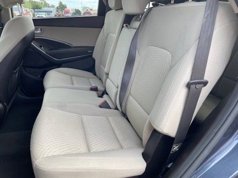 Used 2016 Hyundai Santa Fe SE image 12