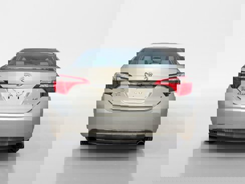 Used 2016 Toyota Corolla LE image 4