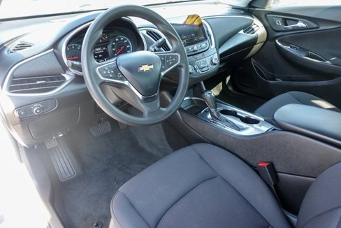Used 2020 Chevrolet Malibu LS w/ Driver Confidence Package II image 12