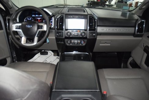 Used 2020 Ford F250 XLT w/ XLT Premium Package image 25