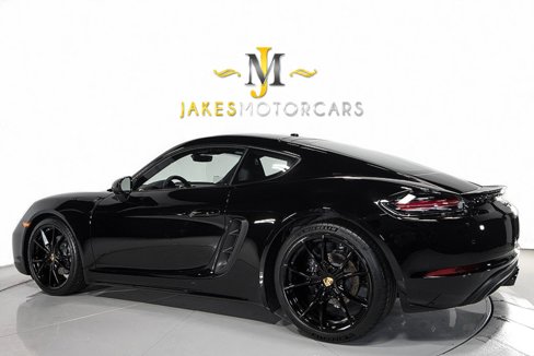 Used 2025 Porsche 718 Cayman image 6