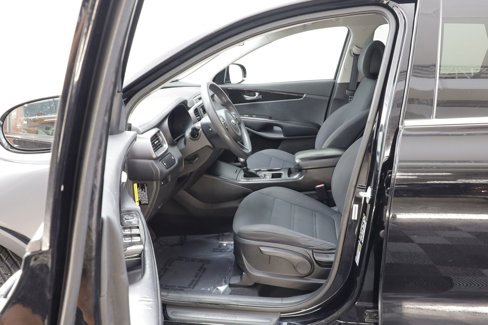 Used 2016 Kia Sorento L image 8