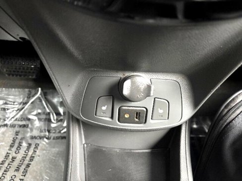 Used 2016 Chevrolet Spark LT image 24