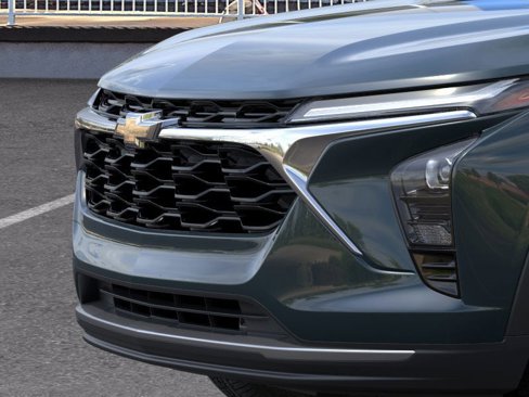 New 2025 Chevrolet Trax LT w/ Driver Confidence Package image 13