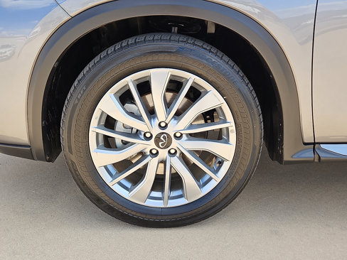 Used 2024 INFINITI QX50 Luxe image 5