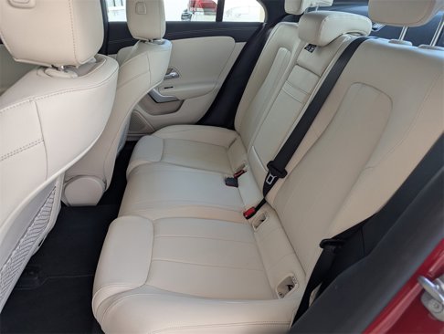 Used 2023 Mercedes-Benz CLA 250 image 31