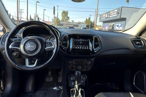 Used 2020 Jeep Compass Latitude image 9