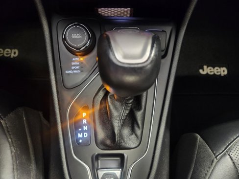 Used 2019 Jeep Cherokee High Altitude image 22