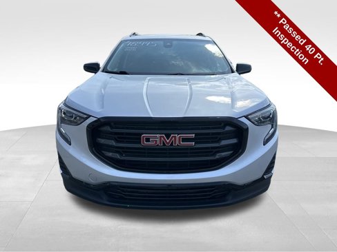 Used 2020 GMC Terrain SLE w/ Driver Convenience Package image 11