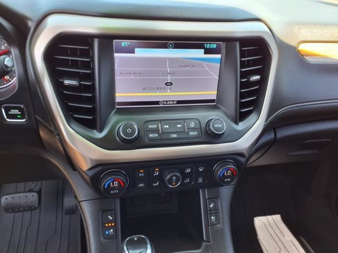 Used 2017 GMC Acadia Denali image 18