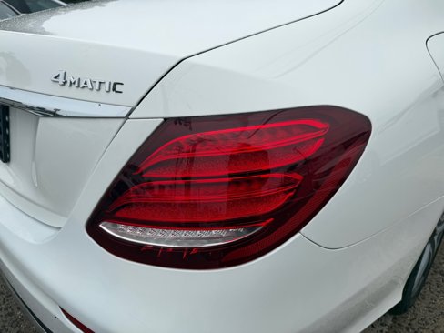 Used 2019 Mercedes-Benz E 300 4MATIC w/ Premium 1 Package image 40