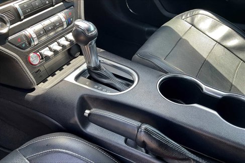 Used 2019 Ford Mustang Premium image 16