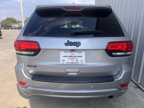 Used 2020 Jeep Grand Cherokee Altitude image 12