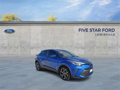 Used 2022 Toyota C-HR XLE image 2