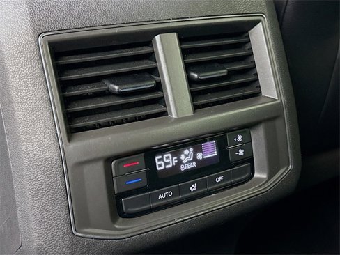 Used 2019 Volkswagen Atlas SE image 24