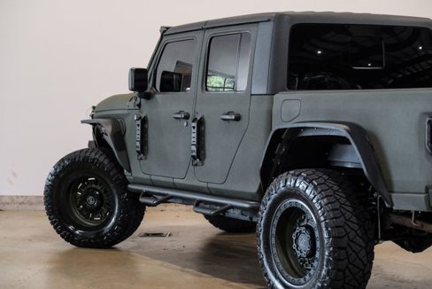 Used 2021 Jeep Gladiator Sport image 34