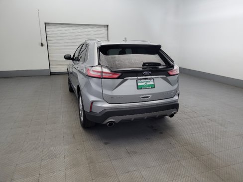 Used 2020 Ford Edge Titanium image 6
