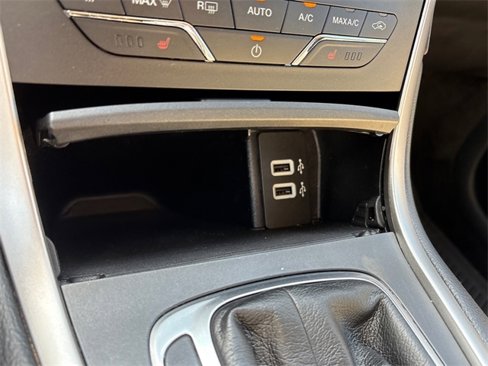 Used 2018 Ford Edge SEL w/ Equipment Group 201A image 15