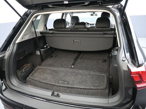 Used 2019 Volkswagen Tiguan SE w/ 3rd Row Seat Package image 26