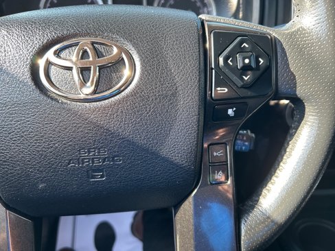 Used 2022 Toyota 4Runner TRD Off-Road Premium image 26