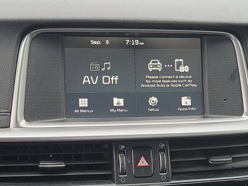Used 2020 Kia Optima S image 9