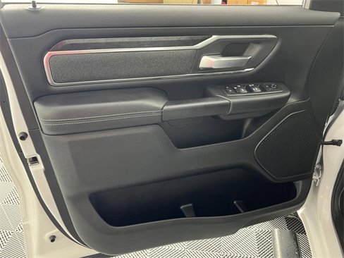 Used 2019 RAM 1500 Big Horn image 11