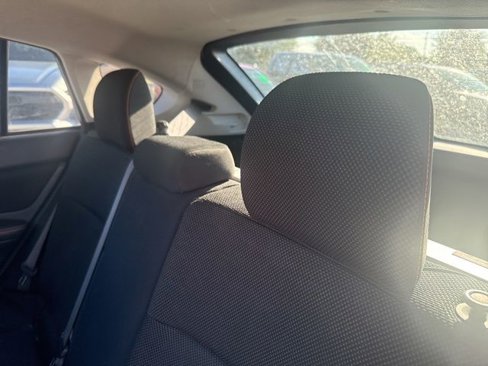 Used 2017 Subaru Crosstrek 2.0i Premium image 8