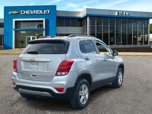 Used 2019 Chevrolet Trax LT w/ Driver Confidence Package image 5
