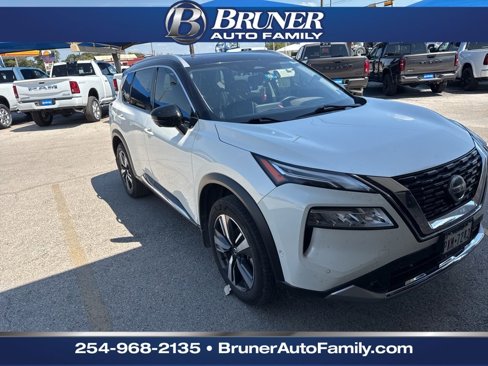 Used 2021 Nissan Rogue Platinum image 8
