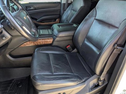 Used 2018 Chevrolet Suburban Premier image 15