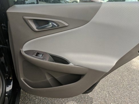Used 2019 Chevrolet Malibu LS image 29
