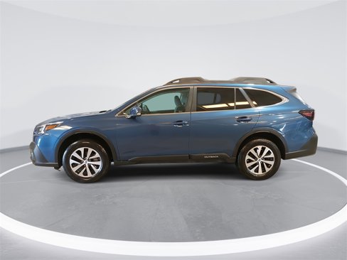 Used 2020 Subaru Outback Premium image 8