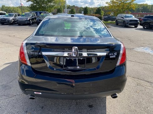 Used 2012 Lincoln MKS AWD image 4