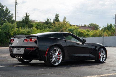 Used 2017 Chevrolet Corvette Stingray Coupe w/ 1LT image 9