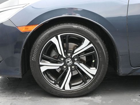 Used 2017 Honda Civic Touring image 32