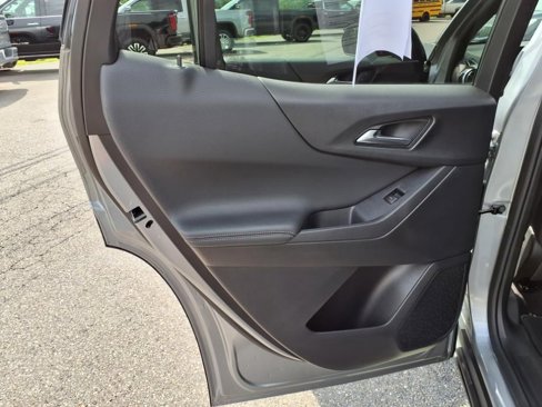 Used 2025 Chevrolet Equinox LT w/ Convenience Package II image 36