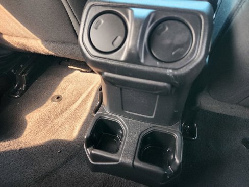 Used 2022 Jeep Wrangler Willys image 32