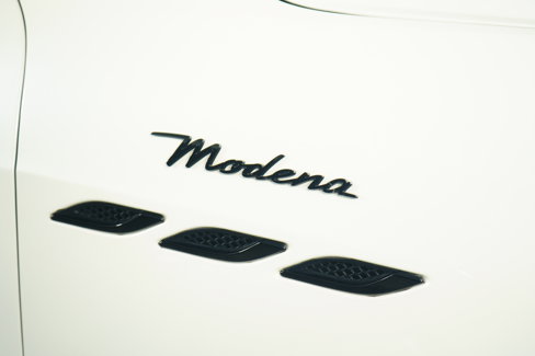 Used 2022 Maserati Ghibli Modena image 9
