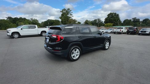 Certified 2022 GMC Terrain SLE w/ Driver Convenience Package image 8