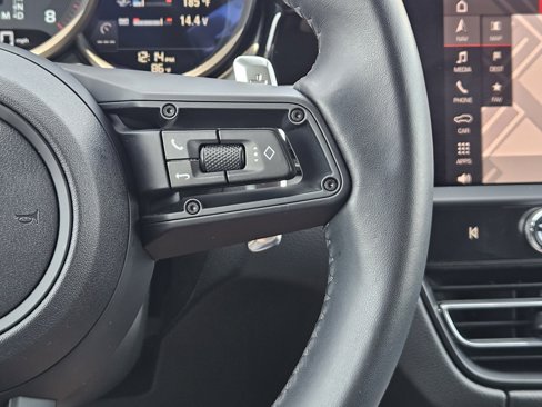 Certified 2024 Porsche Macan image 37