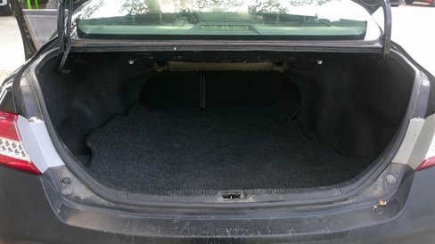 Used 2010 Toyota Camry LE image 21