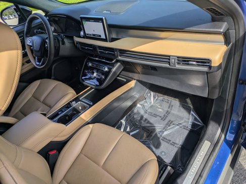 Used 2021 Lincoln Corsair Reserve image 29
