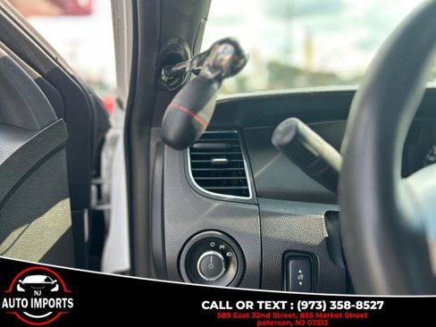 Used 2014 Ford Taurus Police Interceptor AWD image 11
