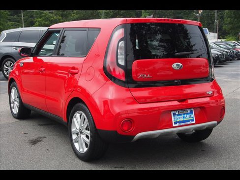 Used 2019 Kia Soul + image 3