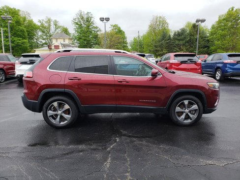 Used 2019 Jeep Cherokee Limited image 11